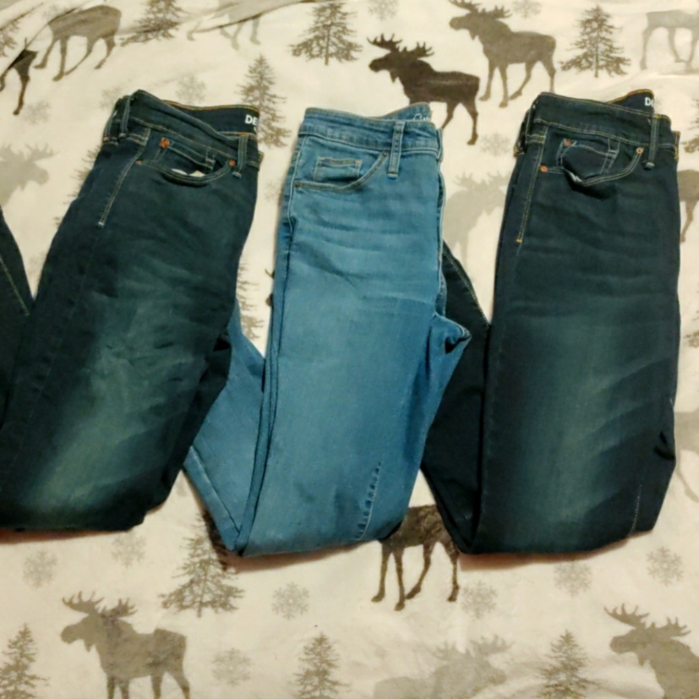 3 pairs of Jeans, 2 Levi's, 1 Universal Thread